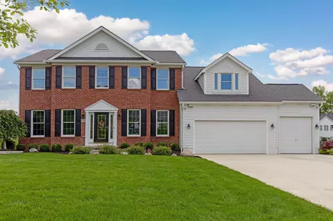 1765 Harrison Pond Dr, New Albany, OH 43054