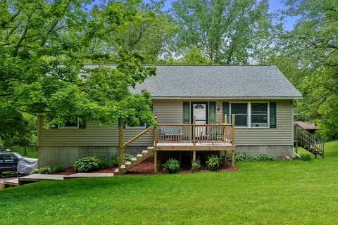 61 Orchard Hills Ct, Howard, OH 43028