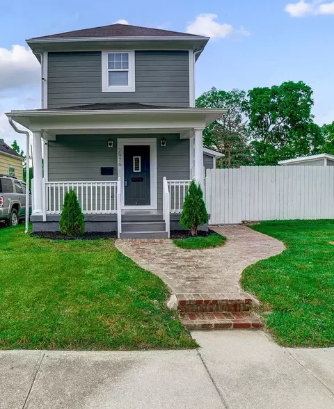 2976 E 11th Ave, Columbus, OH 43219