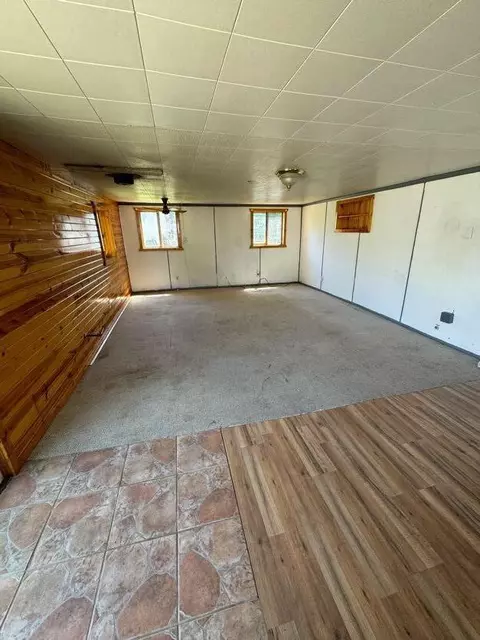 Living - 305 W Mill St, Mcarthur, OH 45651 photo 1 of 1