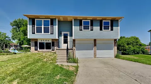 2704 Moonlight Ln, Columbus, OH 43207