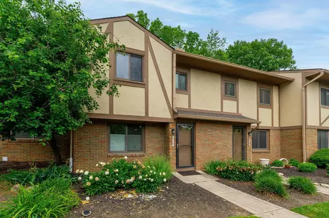 3258 Brookview Way #13, Columbus, OH 43221