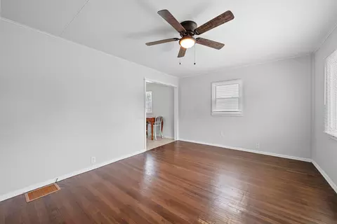 Living - 388 Derrer Rd, Columbus, OH 43204 photo 3 of 3
