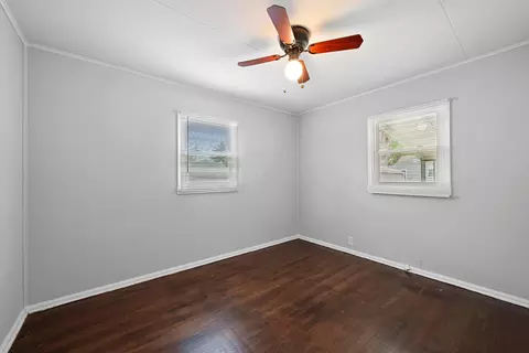 Bedroom - 388 Derrer Rd, Columbus, OH 43204 photo 2 of 5