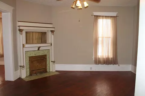 321-323 E Wheeling St, Lancaster, OH 43130 photo 4