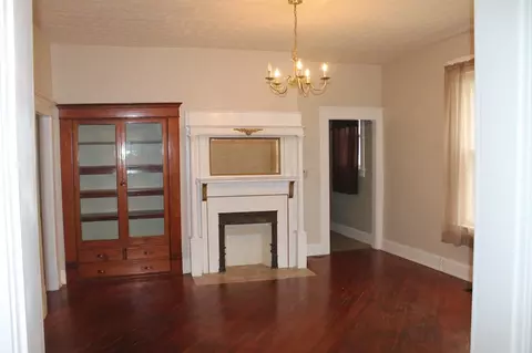 321-323 E Wheeling St, Lancaster, OH 43130 photo 6
