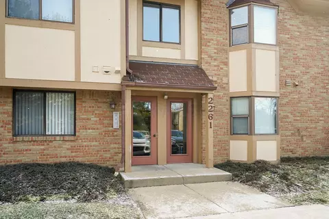 2261 Hedgerow Rd #2261A, Columbus, OH 43220