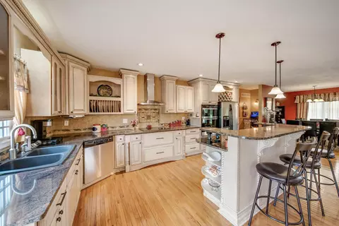 Kitchen - 1518 Eagle Pass Dr, Marion, OH 43302 photo 1 of 6