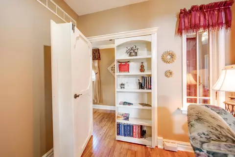 Entry Way - 1518 Eagle Pass Dr, Marion, OH 43302 photo 1 of 4