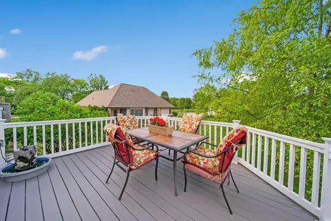 Exterior - 1518 Eagle Pass Dr, Marion, OH 43302 photo 11 of 13