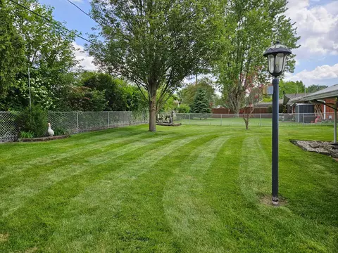 422 Geron Dr, Springfield, OH 45505 photo 5