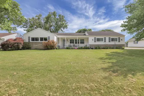338 Elm St, Duncan Falls, OH 43734