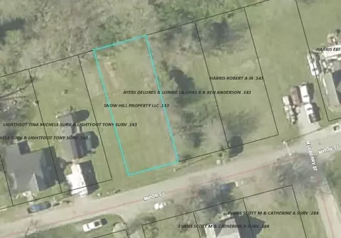 20 Miron St, Bloomingburg, OH 43106