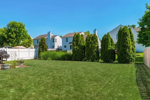 Exterior - 5979 Westbend Dr, Galloway, OH 43119 photo 6 of 7