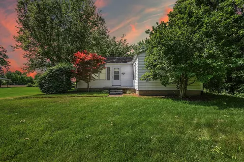 11765 Main St, Stoutsville, OH 43154
