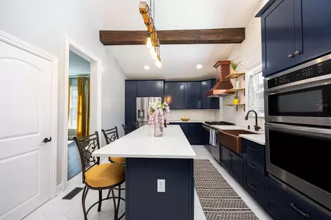 Kitchen - 1154 E Long St, Columbus, OH 43203 photo 5 of 5