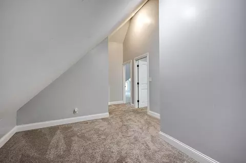 Entry Way - 1154 E Long St, Columbus, OH 43203 photo 7 of 7