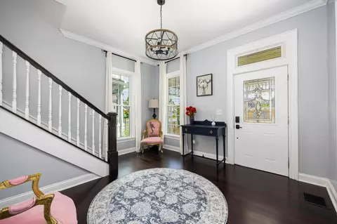 Entry Way - 1154 E Long St, Columbus, OH 43203 photo 1 of 7