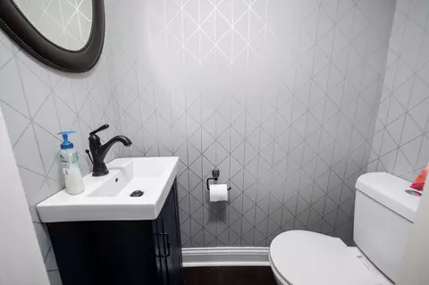 Bath - 1154 E Long St, Columbus, OH 43203 photo 1 of 5