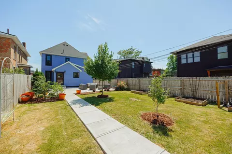 Exterior - 1154 E Long St, Columbus, OH 43203 photo 14 of 14