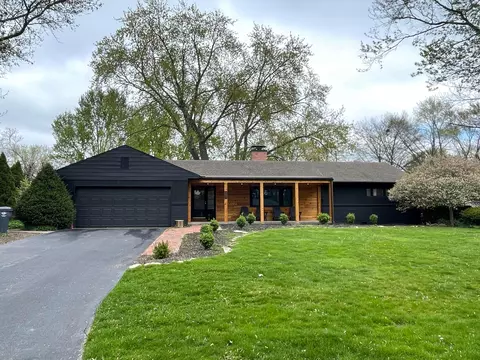 3882 Chevington Rd, Columbus, OH 43220