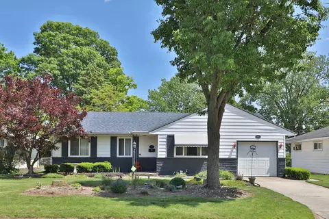 810 Salisbury Rd, Columbus, OH 43204