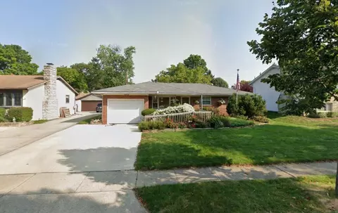1242 Kildale Sq S, Columbus, OH 43229