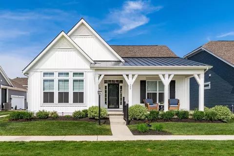 388 Sweet Run Cir E, Galena, OH 43021