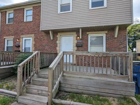 1223 Cedarview Dr, Springfield, OH 45503 photo 2