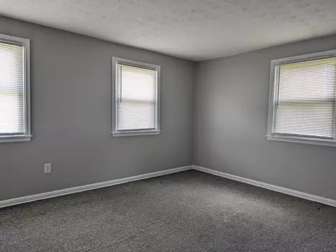 1223 Cedarview Dr, Springfield, OH 45503 photo 8