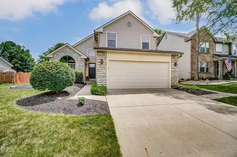 1305 Great Hunter Ct, Grove City, OH 43123