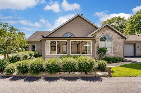 5608 Villa Gates Dr, Hilliard, OH 43026