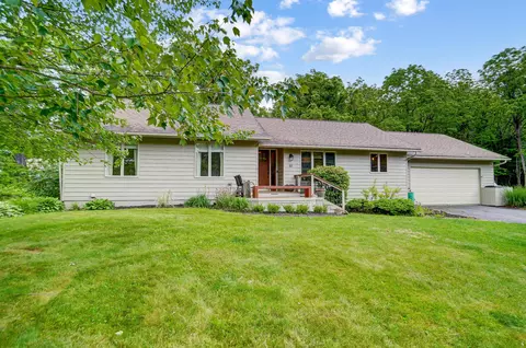 48 Webster Cir, Granville, OH 43023
