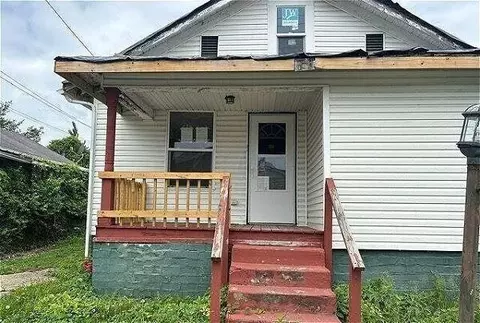 1359 4th St, West Portsmouth, OH 45663
