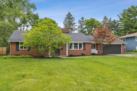 4115 Winfield Rd, Columbus, OH 43220