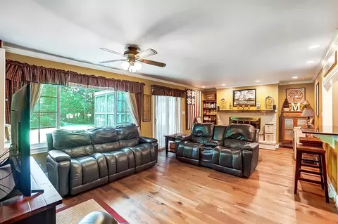 2548 Ehrhart Dr, Springfield, OH 45502 photo 5