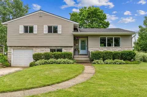 49 Daleview Dr, Westerville, OH 43081