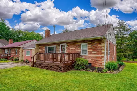 128 E Huron St, Jackson, OH 45640 photo 2