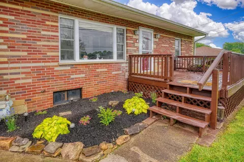 128 E Huron St, Jackson, OH 45640 photo 4