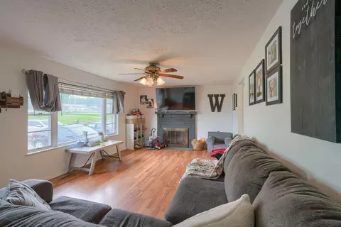 128 E Huron St, Jackson, OH 45640 photo 6
