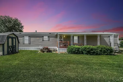 1100 Thornwood Dr SW #95, Heath, OH 43056