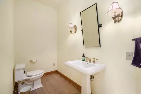 Bath - 1422 Pontius Rd, Circleville, OH 43113 photo 6 of 9