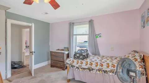 Bedroom - 216 N Elm St, Prospect, OH 43342 photo 7 of 12