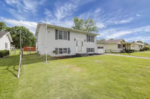 251 Barton St, Logan, OH 43138