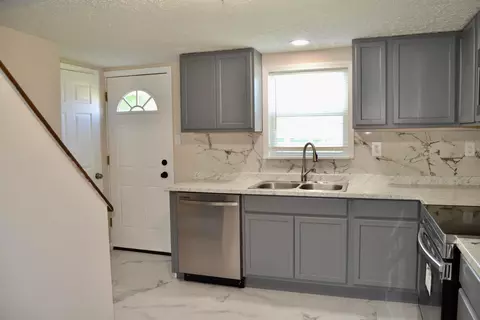 422 Seroco Ave, Newark, OH 43055 photo 4