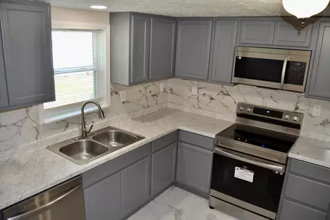 422 Seroco Ave, Newark, OH 43055 photo 6