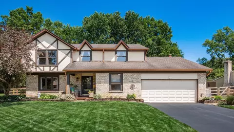 10451 N Crosset Hill Dr, Pickerington, OH 43147