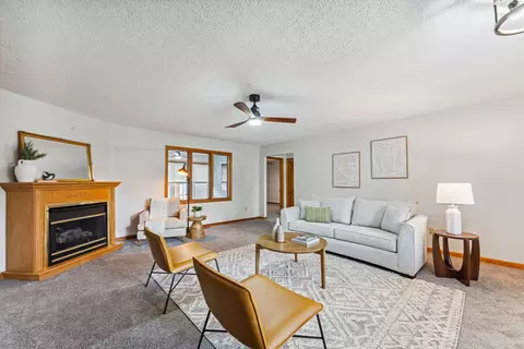 Living - 249 Clark Dr, Circleville, OH 43113 photo 1 of 2