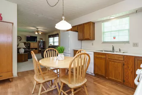 2012 Dina Ct, Powell, OH 43065 photo 8