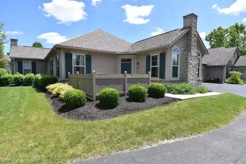 235 Stonegate Loop, Pataskala, OH 43062